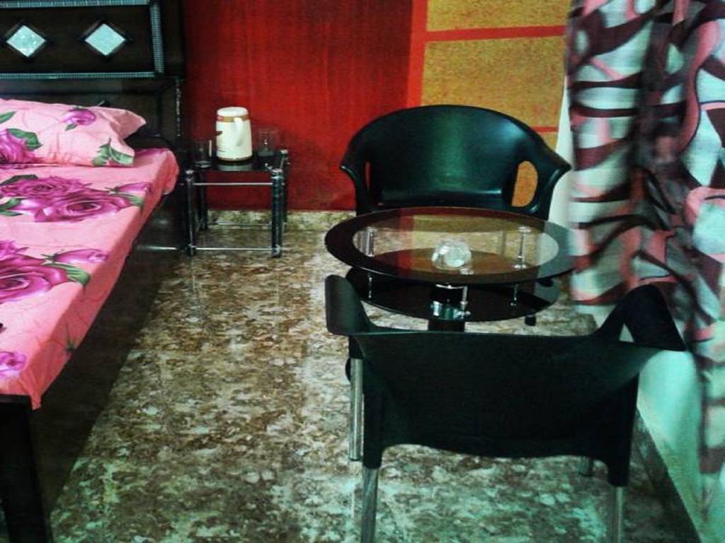 Hotel Jan Jan Tak Déhrádún Pokoj fotografie